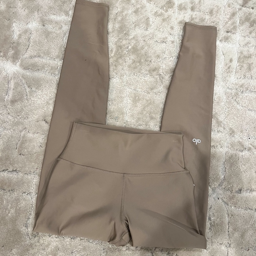 Alo Yoga High Waisted Airlift Leggings 7/8